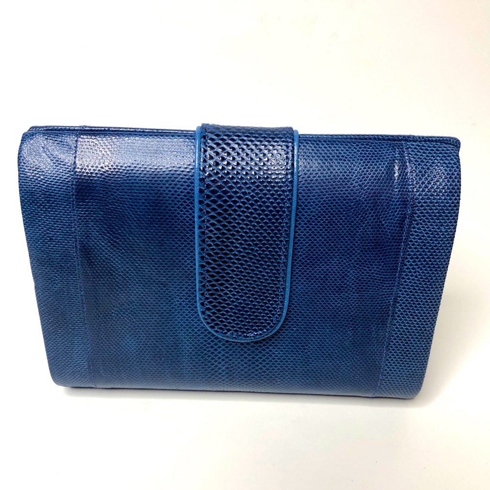 Adorable blue clutch